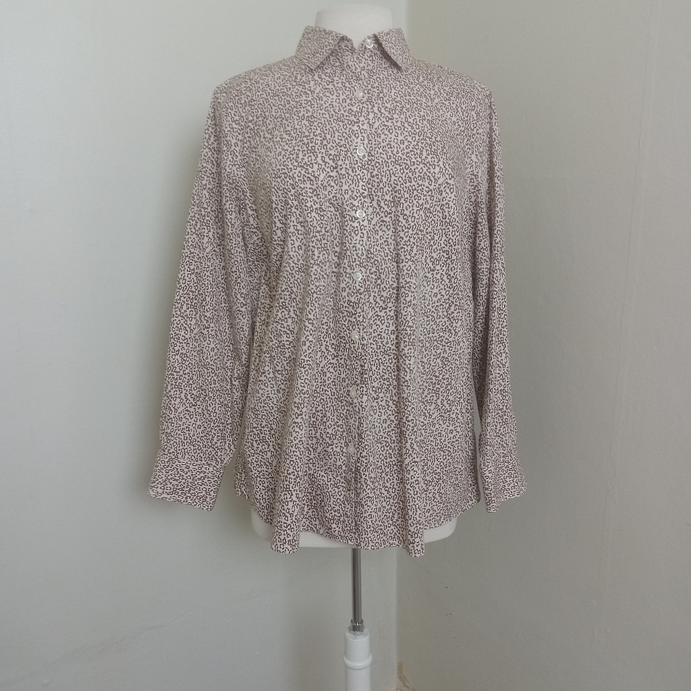 Land's End Size 16W 100% Cotton Animal Print Button Down Oxford Style Shirt